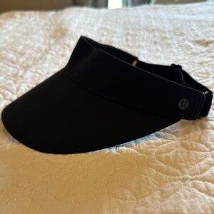 lululemon athletica Black Sun Visor